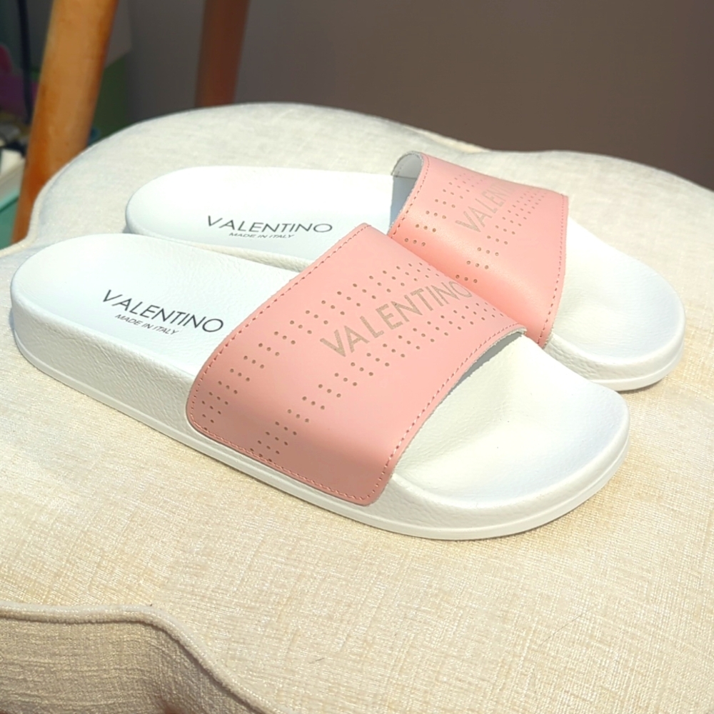 Valentino By Mario Valentino Evan Logo Leather Slides Size 38 / 8 NEW